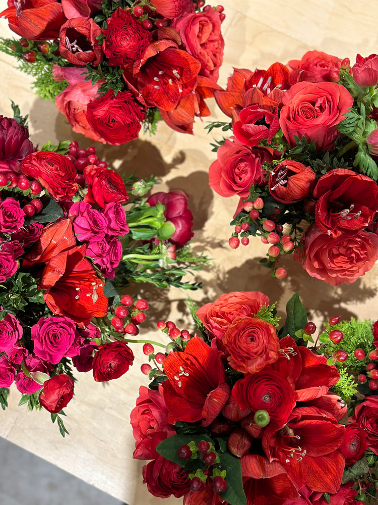 *  A Seasonal Mix  * - Crimson Holiday